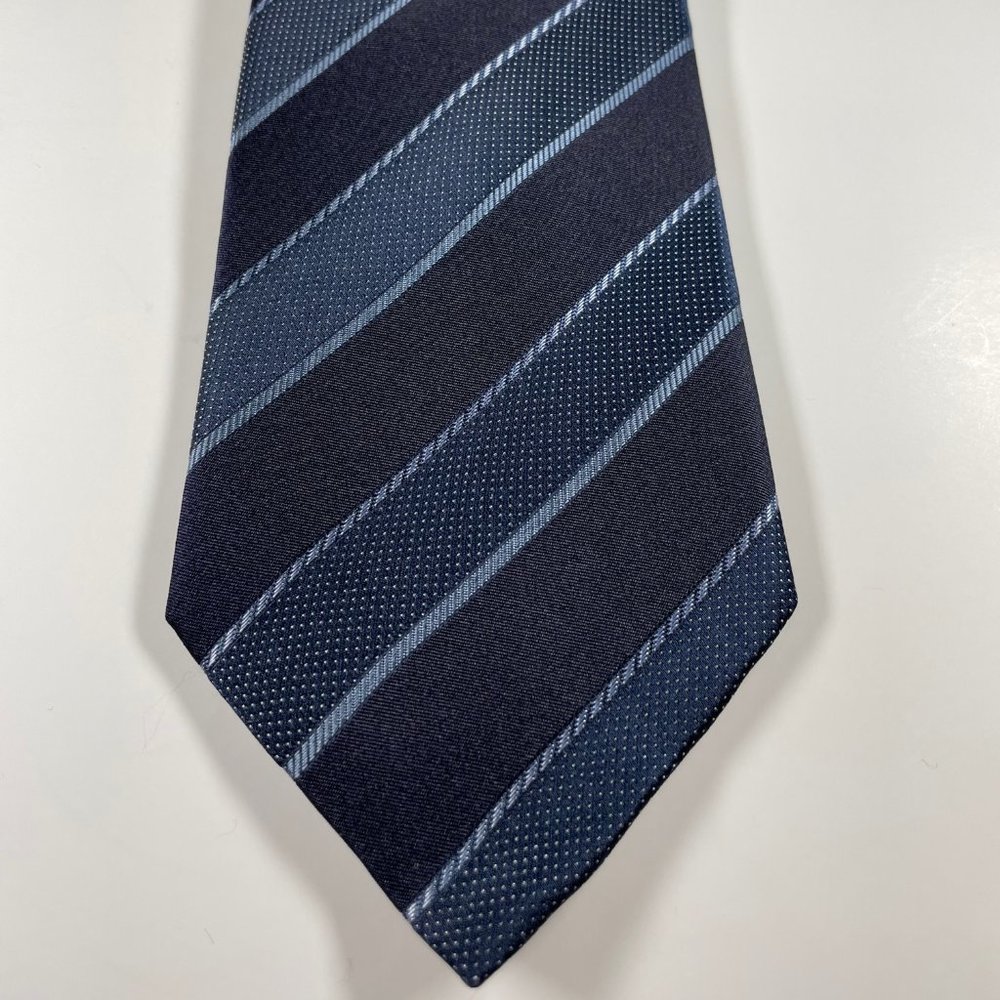 EUC Silk Giorgio Armani Tie W/Blue Diagonal Stripes